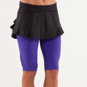 Lululemon Presta Skirt sz 6 Black